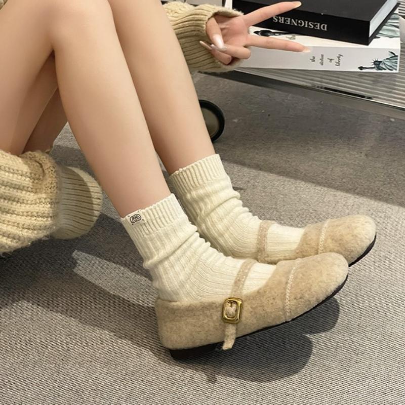 Fur Lining Women Flats Shoes Comfort Round Toe Soft Sole Shoes Outdoor Warm Short Plush Mary Jane Shoes For Autumn Winter