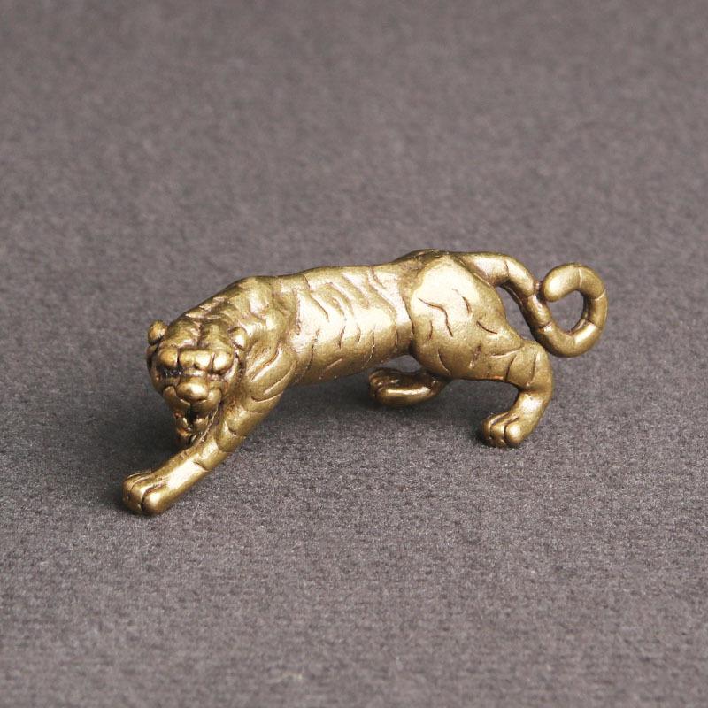 Brass Ferocious Tiger Metal Figurine Chinese Zodiac Retro Ornaments Exquisite Room Decoration Home Accessories Gift