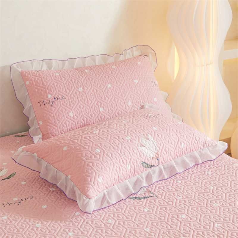 New Cotton Padded and Brushed Pillowcase with A Pair of 48cmx74cm Ruffled Edges and Thickened Four Season Pillowcases