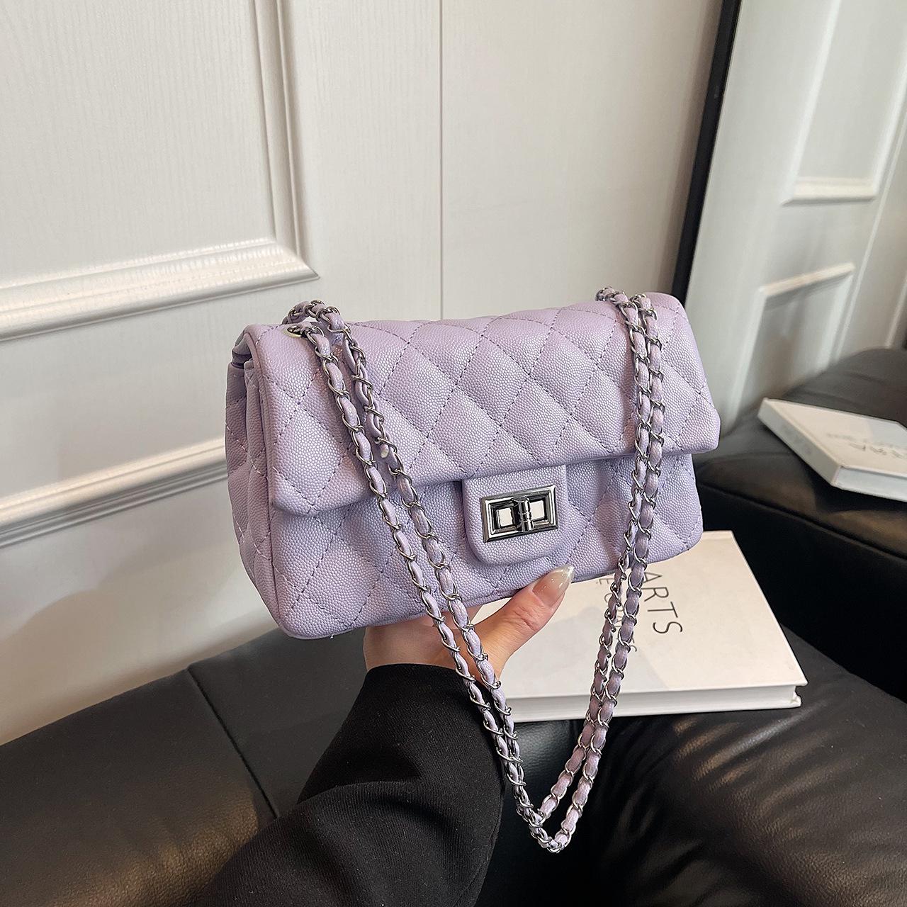 

2025 Spring Argyle Lock Crossbody Chain Bag for Women срібний