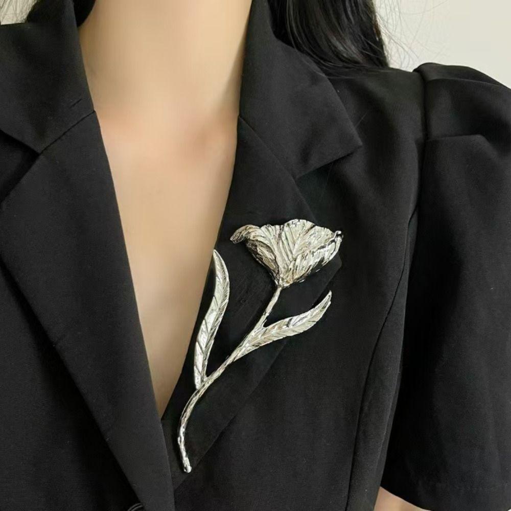 Zink Zinklegering Bloemknop Broche Exquise Kleding Speld Accessoires Romantische Tulp Broche Kantoor