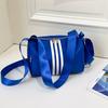 Trendy brand fashion shoulder bag large capacity lightweight contrasting color portable messenger bag casual simple commuter student bag