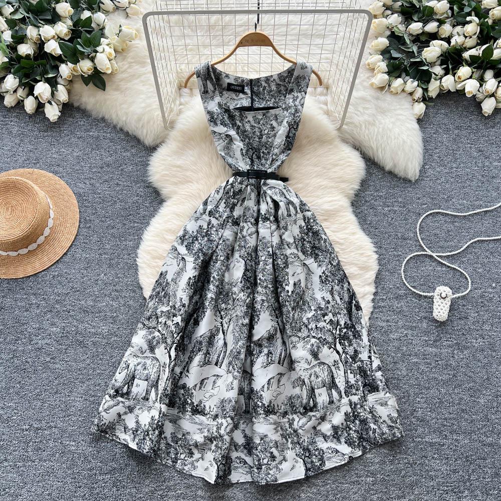 French retro high-end elegant square neck sleeveless printed dress women's new strap waist big swing dress