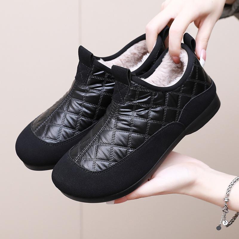 Cotton shoes women's new winter waterproof and non-slip fashion snow boots piled and thickened to keep warm, one pedal mother shoes