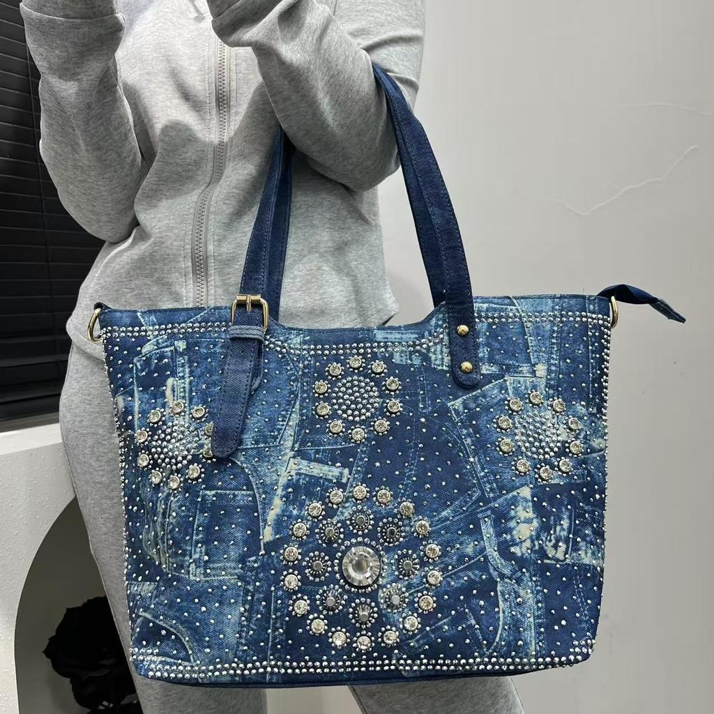 Damen gewaschene Denim-Tragetasche Große Kapazität Elegante Diamantblume Schrägbandtasche