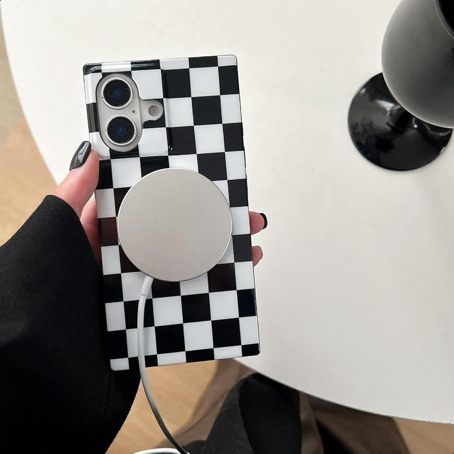 

Клетчатый прочный магнитный чехол для iPhone 16 6.1[Совместим с MagSafe] Черно-белый клетчатый трендовый крутой для девушки United States