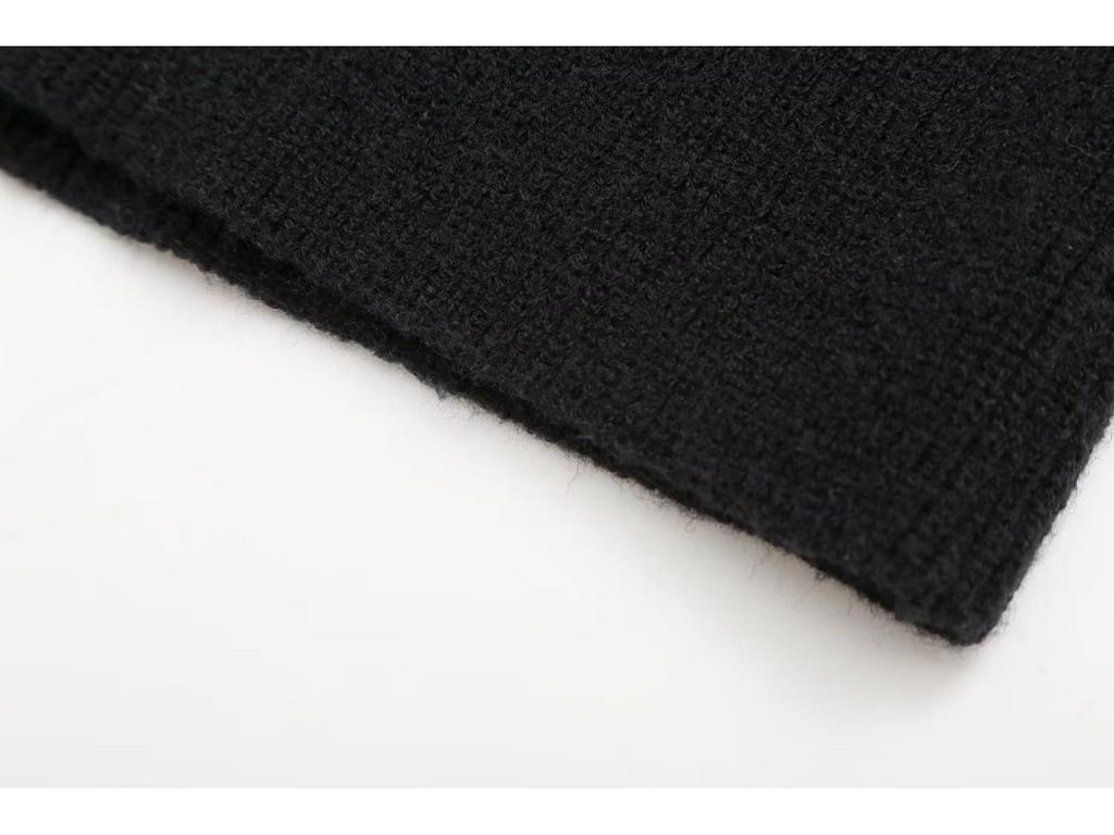 Spring Chic Color Block Round Neck Sweater - Versatile Knitwear with Patchwork Design for Warmth