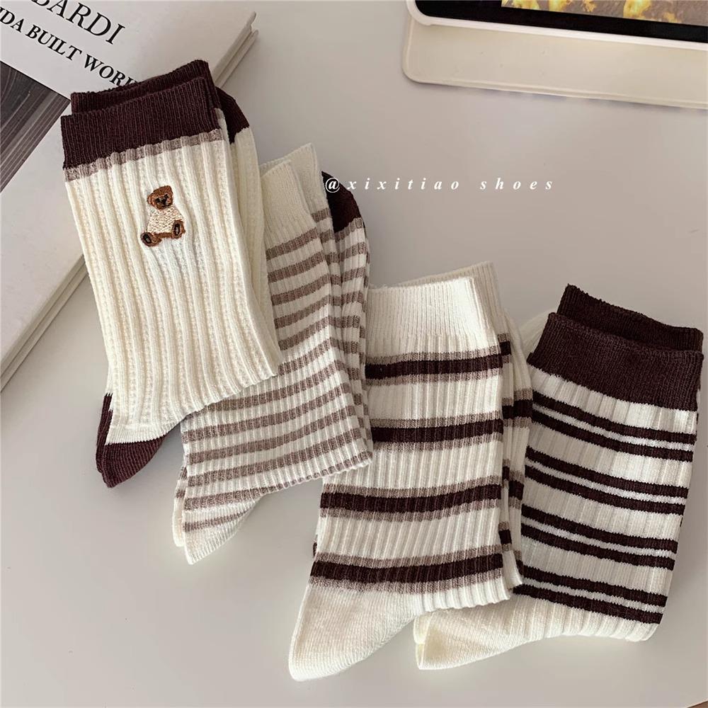 Doppelnadel Retro Gestreifte Mid-Calf Socken mit Niedlichem Bär-Design für Damen