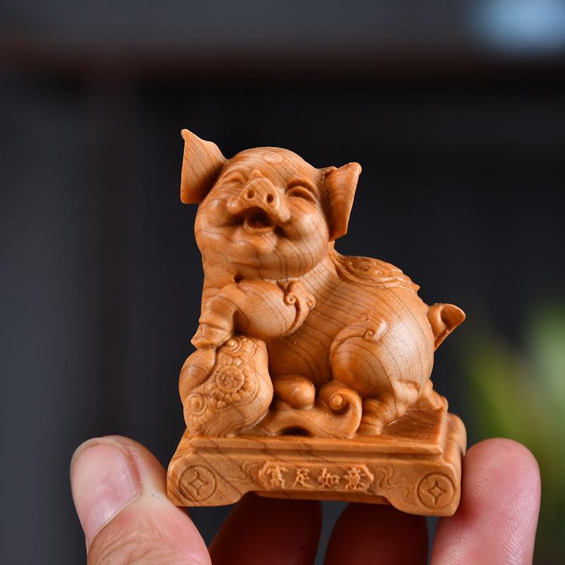 Wooden Carving Fortune Pig Small Animal Models Cute Home Room Office Sculptures and Figurines Wealth Luck Feng Shui Decor
