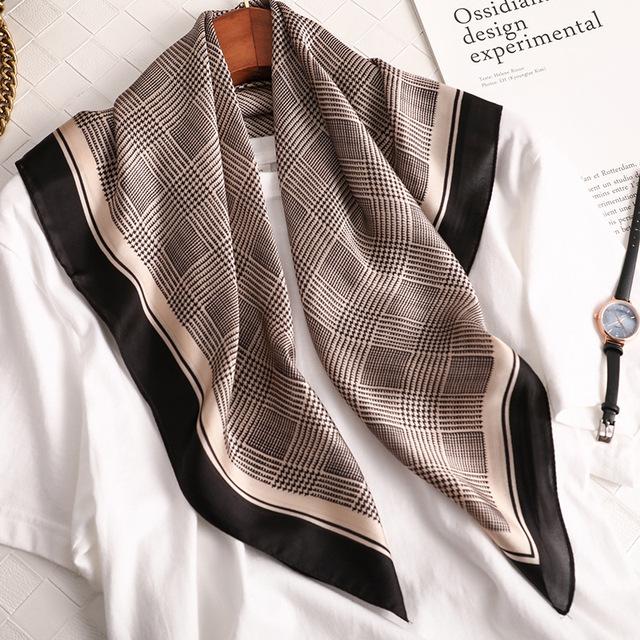 Neue 70*70cm Silk Satin Haar Schal Frauen Taschentuch Gedruckt Weibliche Quadratischen Kopf Bandana Kleinen Hals Schalldämpfer hijab Dame Mädchen