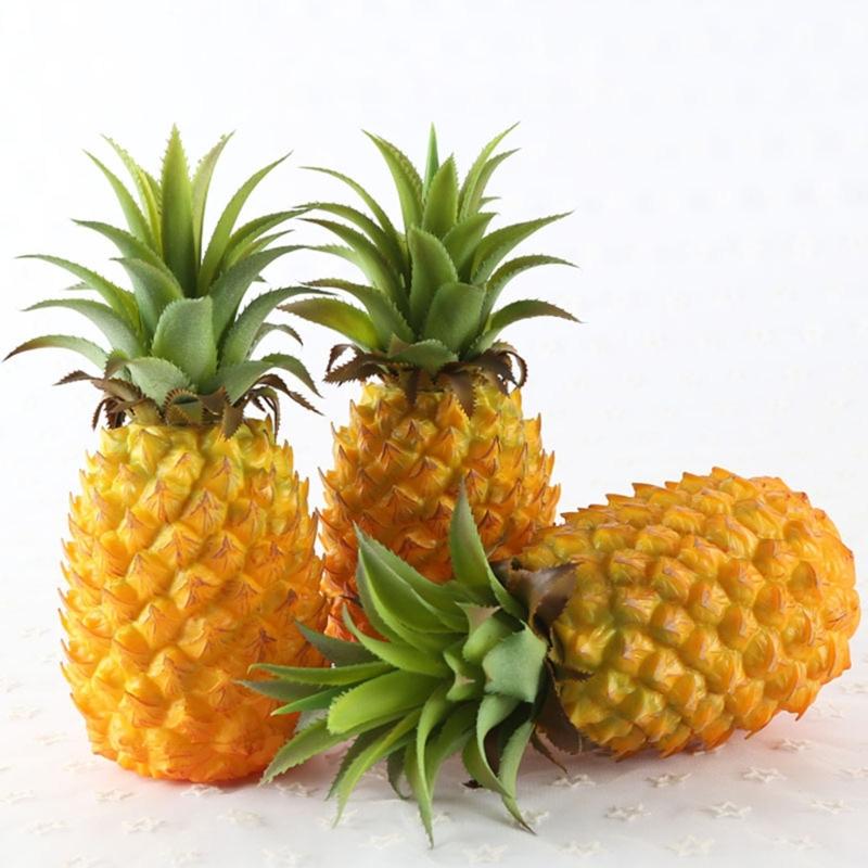 Large Artificial Pineapple Fruit Ornament Yellow Pineapples Decoration for Home and Retail Settings