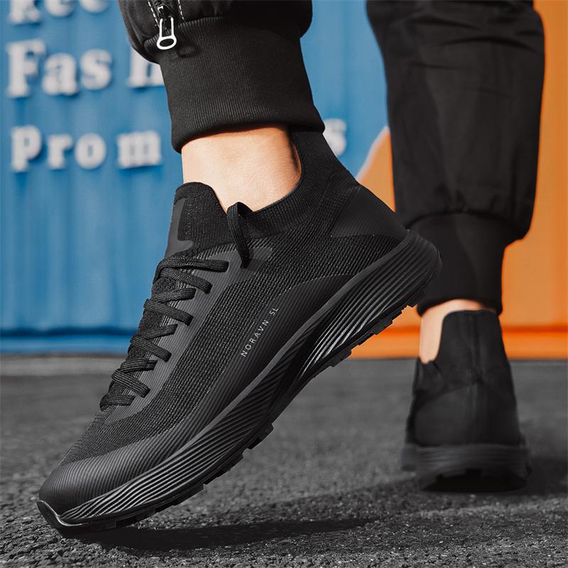 Fashion Ultralight Running Shoes Men's Trend Outdoor Walking Shoes Men's Cushioning Jogging Sneakers Casual Sneakers Men's Shoes Black
