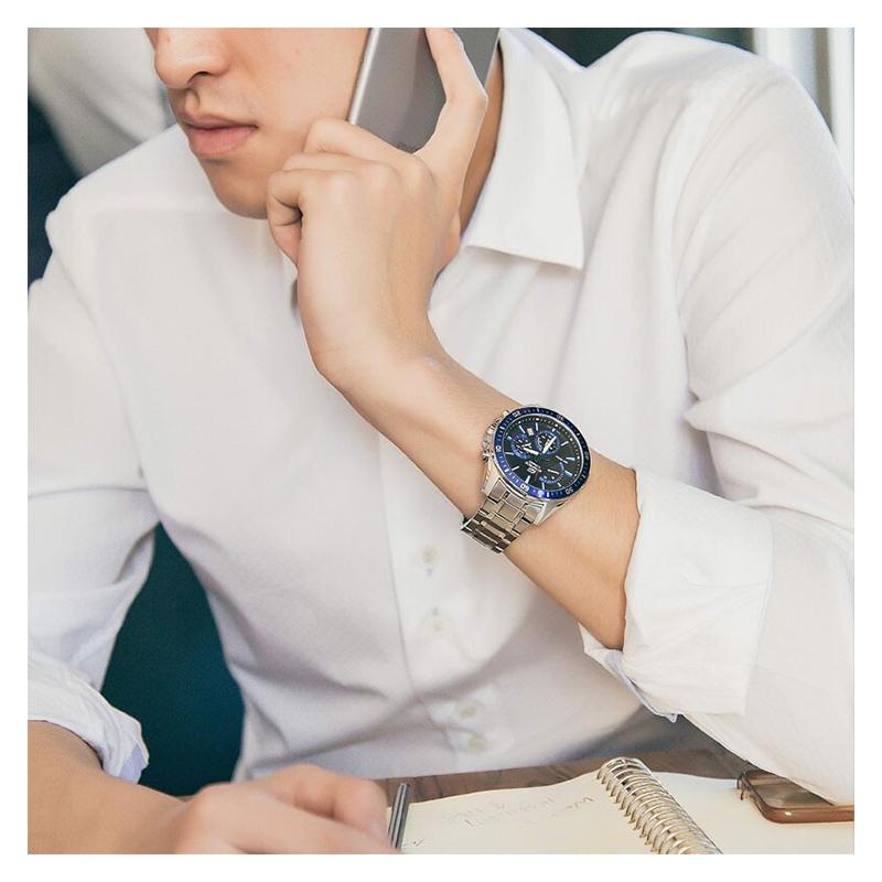 Casio EDIFICE Fashionable Classic One-Touch Tri-Fold Clasp 1/10 Stopwatch Mineral Glass 100 Meters Waterproof Quartz Movement Stainless EFV-620D-1A2V
