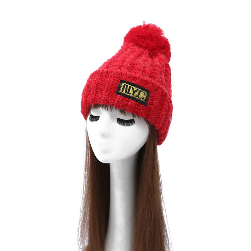ZHENYUEQI Women s NYC Knit Beanie with Plush Pom-Pom