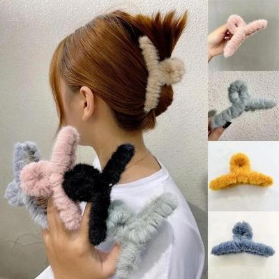 Women Fashion Autumn and Winter Hairpins Barrette Hairgrips Accessories Plush Hair Clip Faux Fur Headwear Claws Combs Clamps