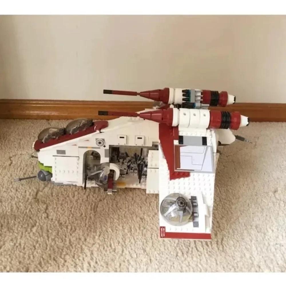 

В НАЛИЧИИ 1758 ШТ. Республиканский десантный корабль с шагоходом AT-OT, блоки, кирпичики, совместимые, Звездные^ войны, игрушки, подарки на день рождения 32cm