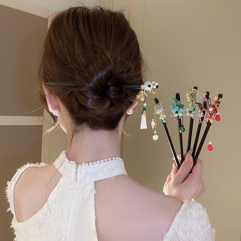 Vintage Wooden Hair Stick For Women Girls Chinese Style Wood Hairpin Tassel Elegant Hair Clip Hair Jewelry Accessories