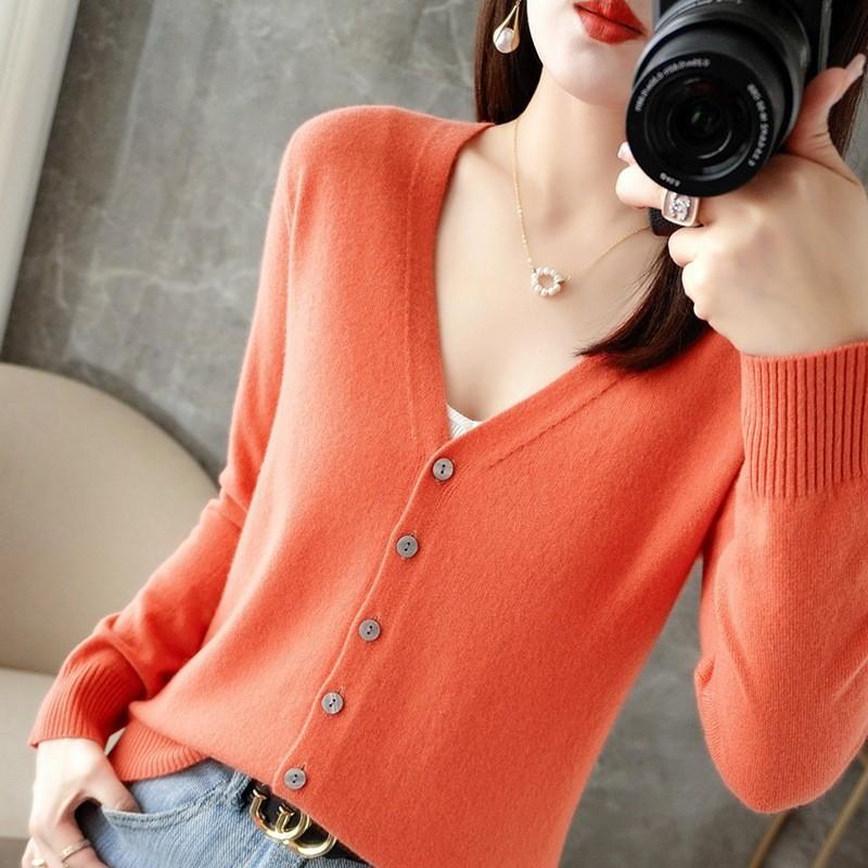 

Women s solid color fashion v-neck high-end knitted cardigan short style, 2025 spring and autumn new women s Korean long-sleeved top XXL помаранчевий