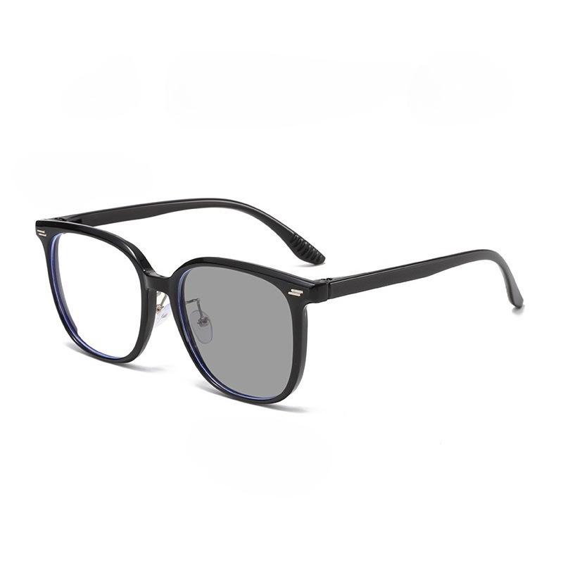 Neue Anti-Blaulicht Photochrome Myopie Brille HD Farbwechselnde Nahsicht Brille mit UV-Schutz für Outdoor-Sportarten