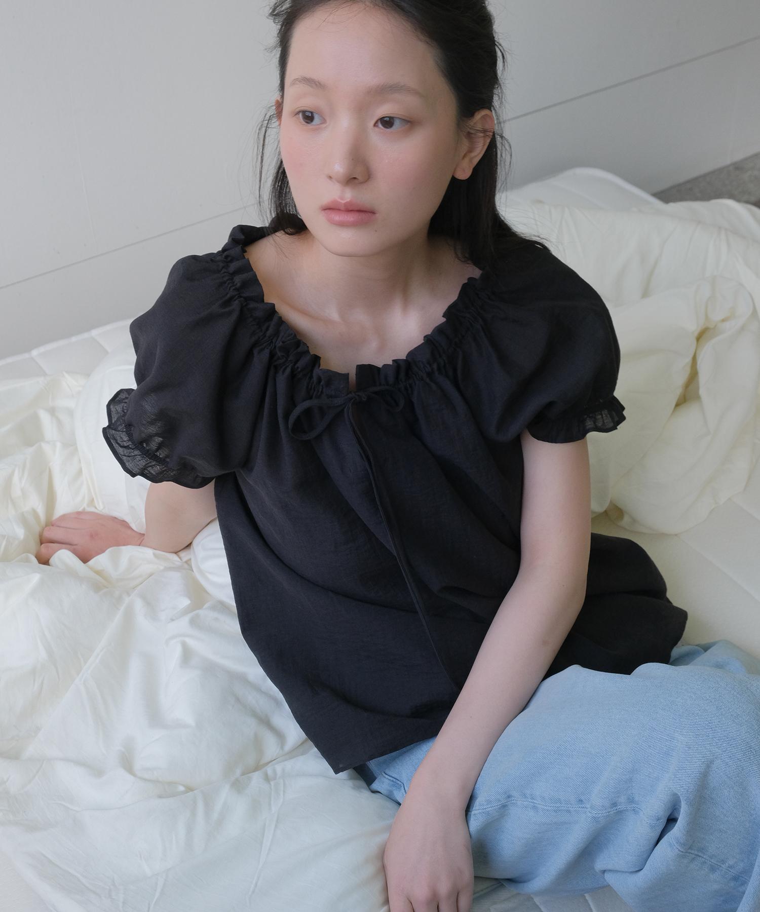Soire Ruffle Hem Shirring Blouse - Black Black