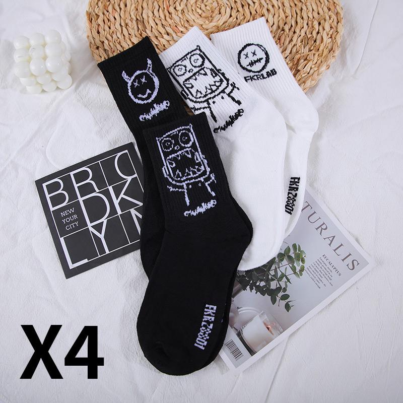 CHRLEISURE 4 Pairs/Set Long Barrel Socks Men's Black And White Socks Trend Cartoon Long Tube Comfortable Breathable Couple Socks