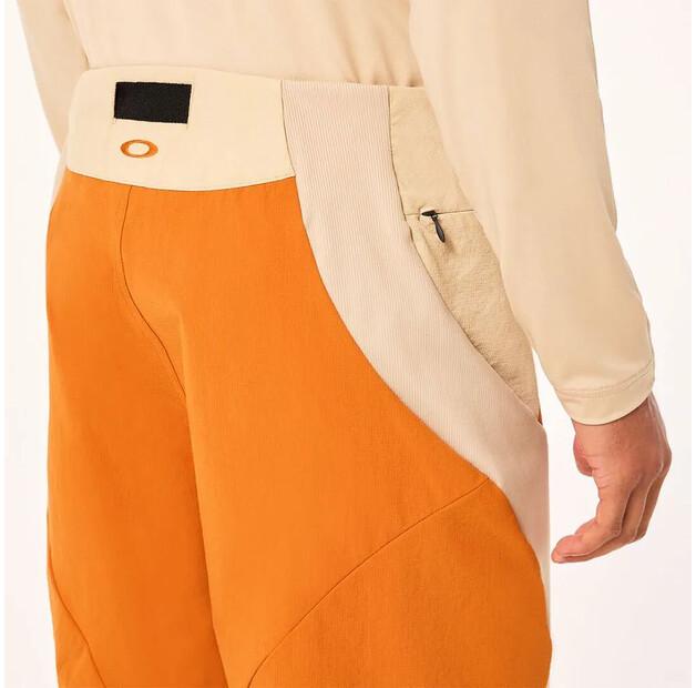 Oakley Latitude Arc Shorts