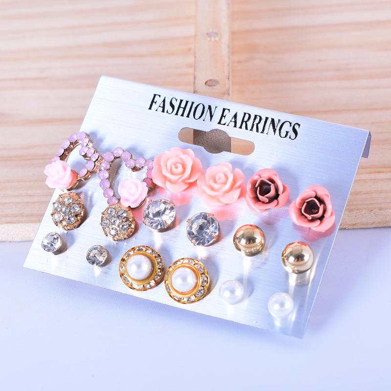 Korean Style Stud Earrings Set: Versatile, Simple, 9 Pairs of Randomly Selected Earrings for Women.