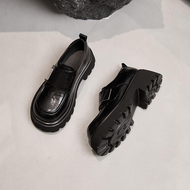 Leather polished British style small leather shoes women's 2025 new retro versatile platform single shoes old thick heel loafers