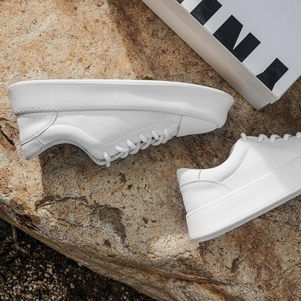 Little White Shoes Men's 2025 New Muffin Shoes High-end Men's Shoes Versatile Thick Baseplate Shoes Ins Trendy Sports and Leisure Shoes