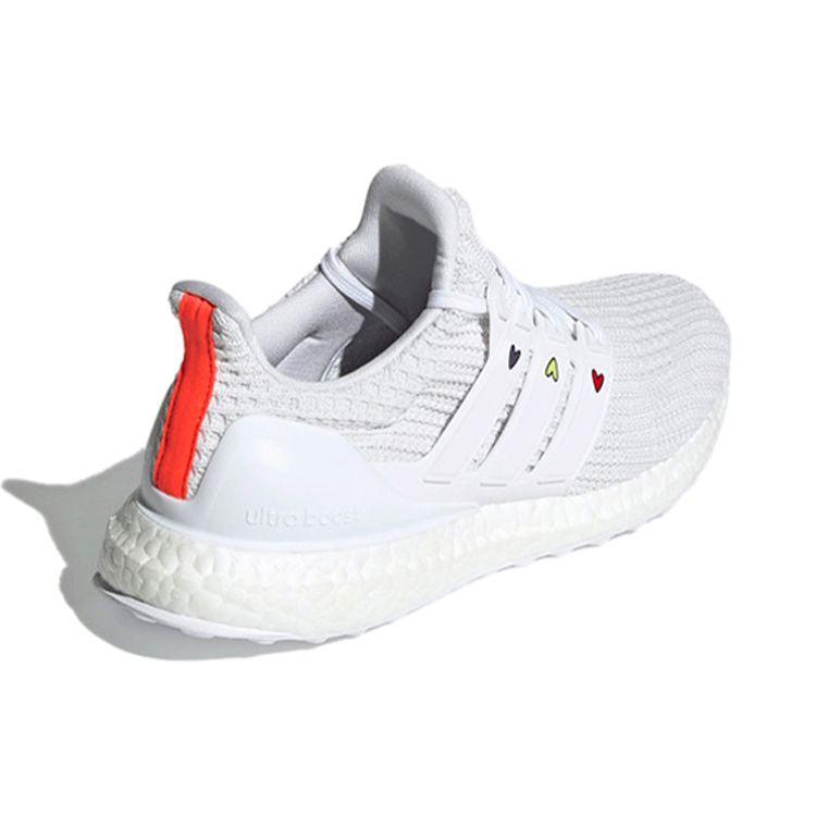 Adidas UltraBoost 4.0 DNA Hvite Hjerter Damesneakers Skyhvit Kritt-hvit Solrød GZ9232