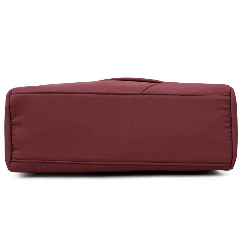 Lightweight Large Capacity Women's Crossbody Bag Lightweight Water-Repellent Nylon Shoulder Bag