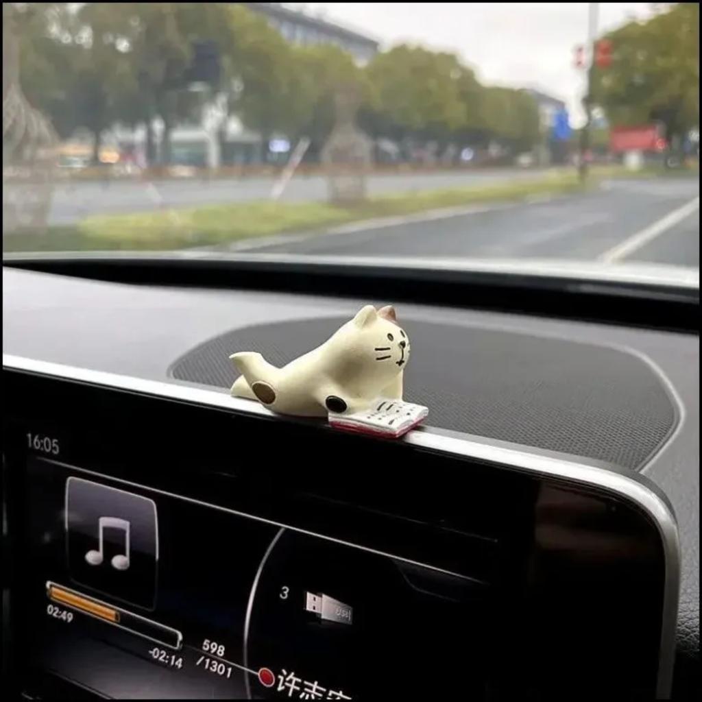 Car Ornaments, In,vehicle Center Console Display Screen Ornaments, Desktop Ornaments, Decorative Items