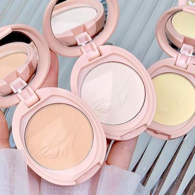 XIXI Feather-Light Matte Setting Powder with Flocked Puff - Crease-Free & Natural Finish