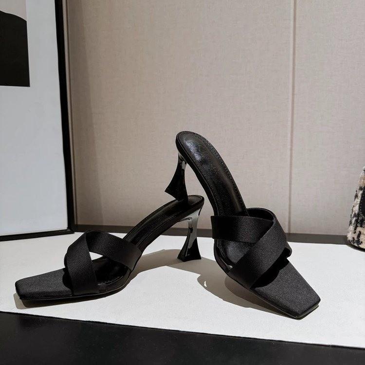 Fashion Vintage Open-toed Slippers Women 2025 New Summer Wear Stiletto Sandals Temperament Elegant Daily Shopping Women Sandals