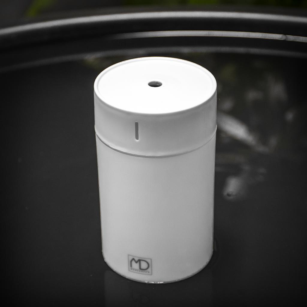 Small USB Air Humidifier for Car LED Lamp Oils Aromatherapy At Home