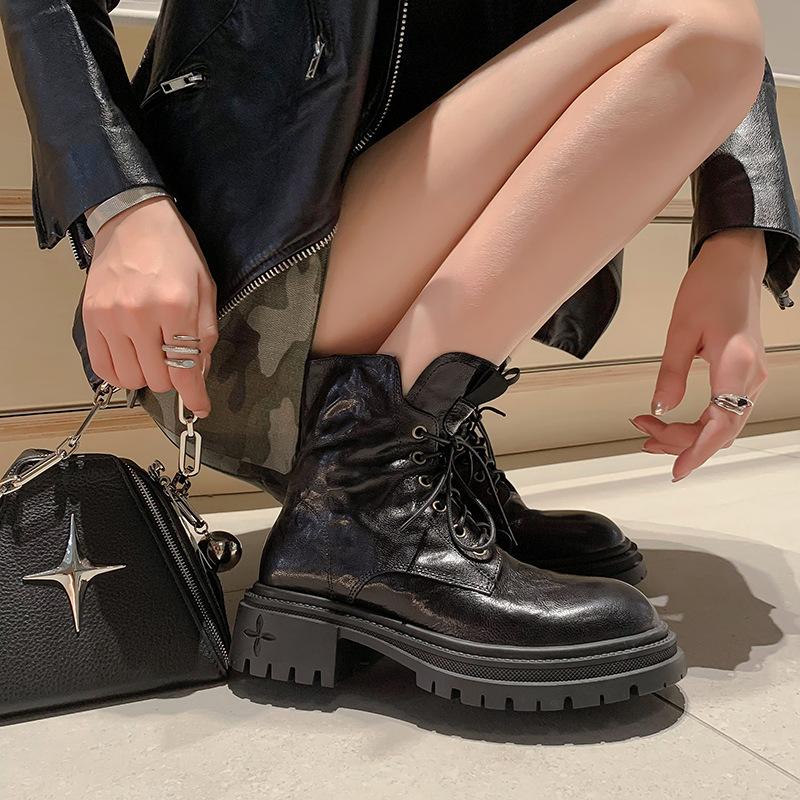 2025 retro old sheepskin thick-soled British Martin boots autumn and winter new round head lace-up locomotive short boots