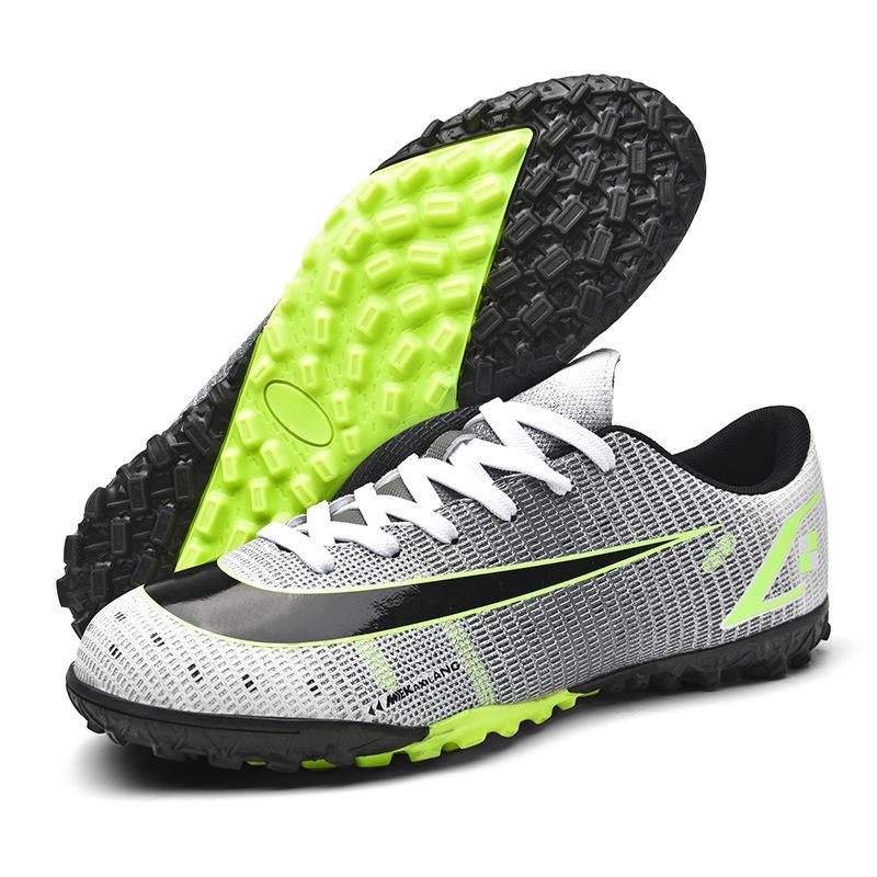 

Cassie wolf large size football shoes men s low-top students youth game training shoes artificial grass mandarin duck shoes 33