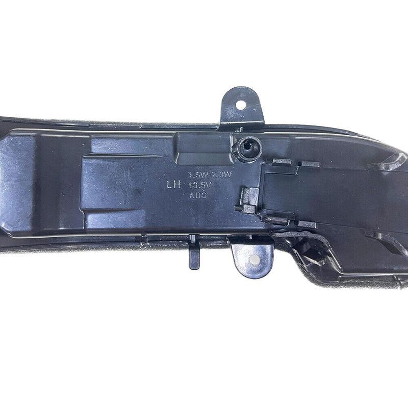 LED Kierunkowskaz do lusterka bocznego Lampka wskaźnika dla Benz W203 Klasa C Przed liftingiem 2000 2001 2002 2003 A2038200121 A2038201021