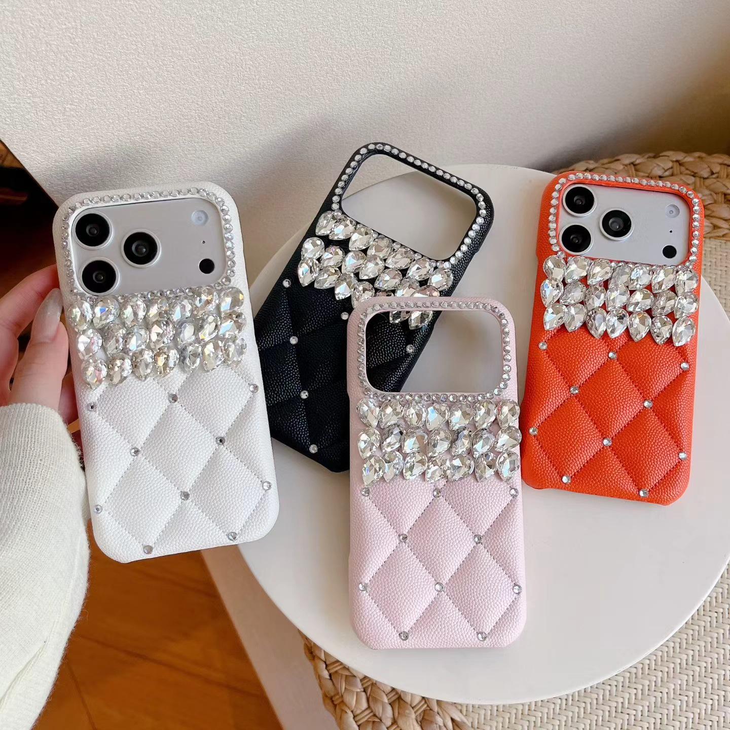 Luxury Quilted Leather iPhone Case: Compatible with iPhone 14/15 Pro Max & iPhone 16/17 iPhone 15