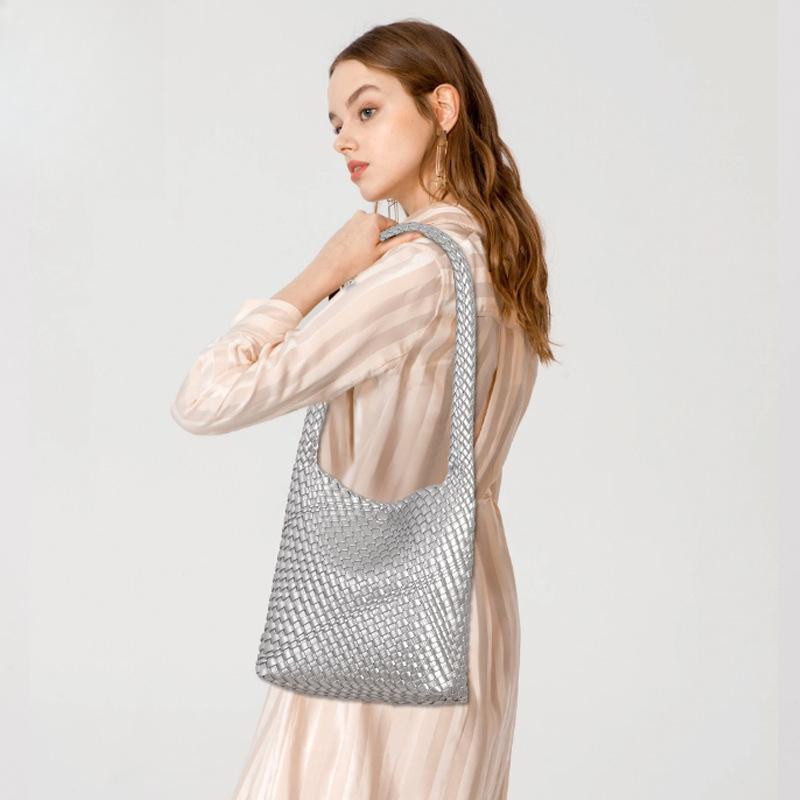 Trendy Single-shoulder Tote Bag, Fashionable and Simple Hand-woven Bag, Soft Leather Large-capacity Mother-and-child Underarm Bag