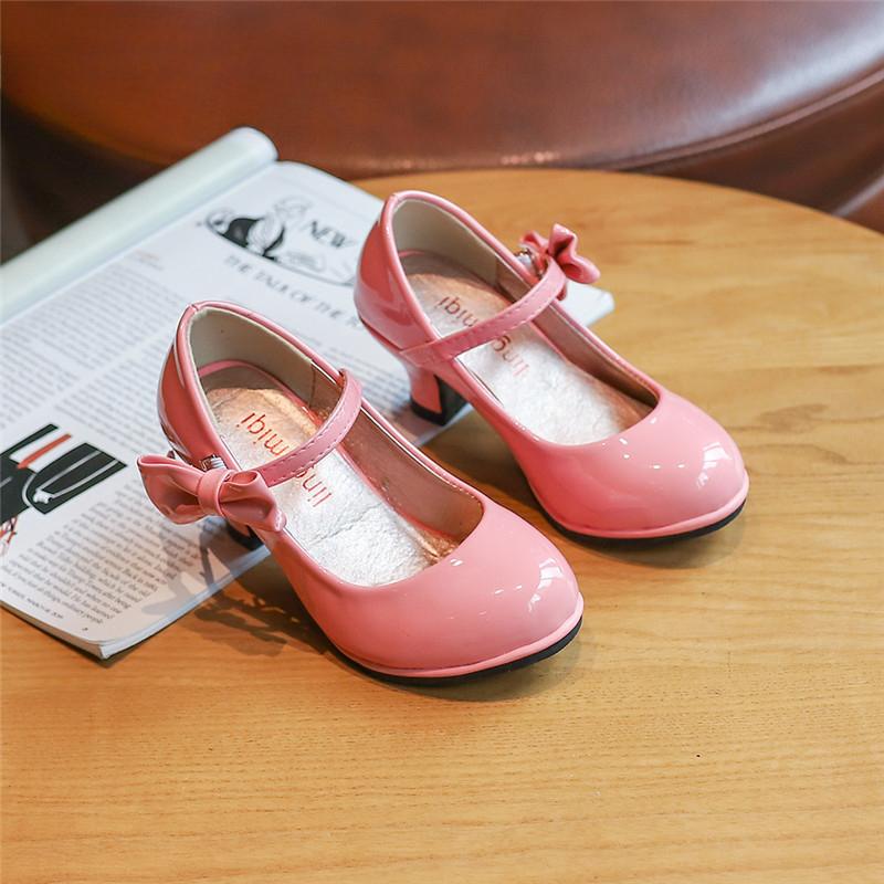 

Весенне-осенние модные детские туфли из маленькой кожи для девочек, маленькие и средние детские ученические туфли на высоком каблуке для выступлений 26 yards розовый