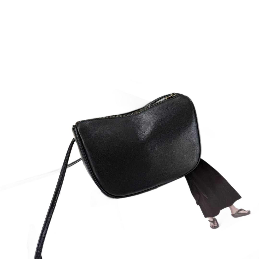 

Korean Stylish 2025 Women s Genuine Leather Saddle Tote Bag – Versatile Crossbody for Moms L20 W8 H13 белый