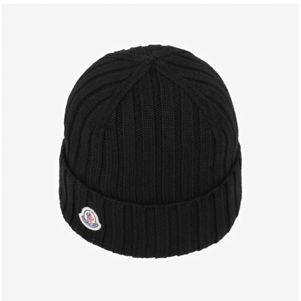 Moncler Logo Patch Beanie 3b00036 A9327 999
