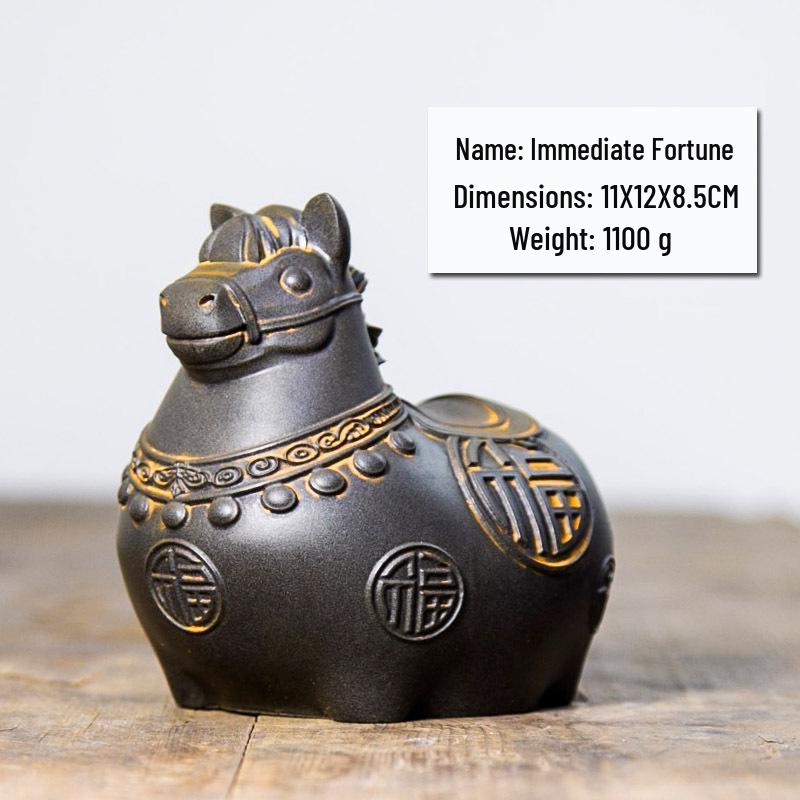 Tang Dynasty Zodiac Horse Figurine: Wealth-Attracting Office & Home Decor, Perfect for Annual Meetings & Gifts, New Chinese Style.