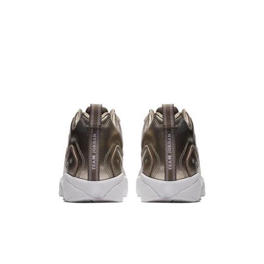 Jordan Jumpman Team II Cushioning, Wear Resistant Low Top Children's Basketball Shoes Gold Teenagers AV5178-200
