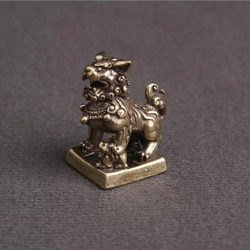 Old Brass Solid Lion Lucky Fortune Seal Desktop Decoration Auspicious Keychain Pendant(1PCS)