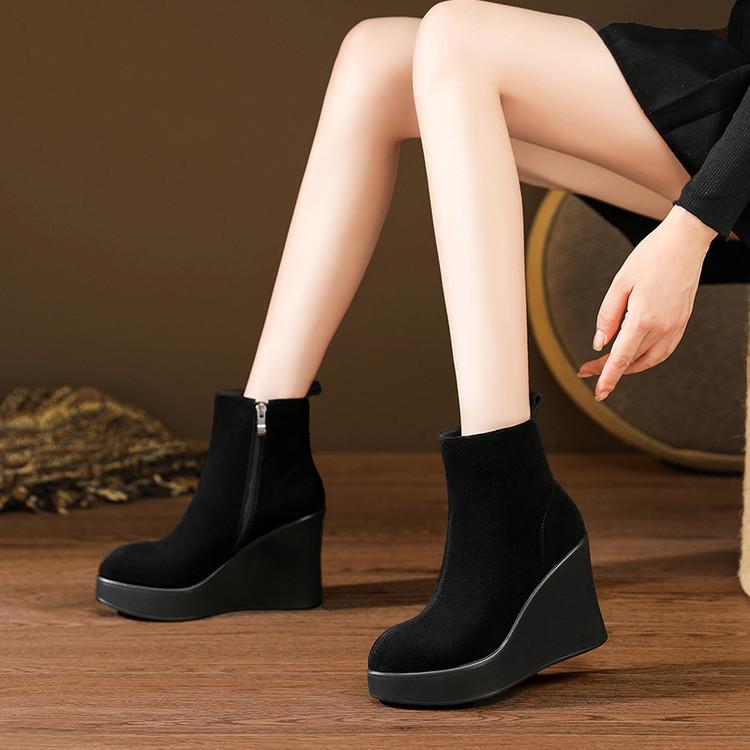 10Cm leather wedge heel short boots 2025 autumn and winter new small thick bottom side zipper super high heel pointed thin boots