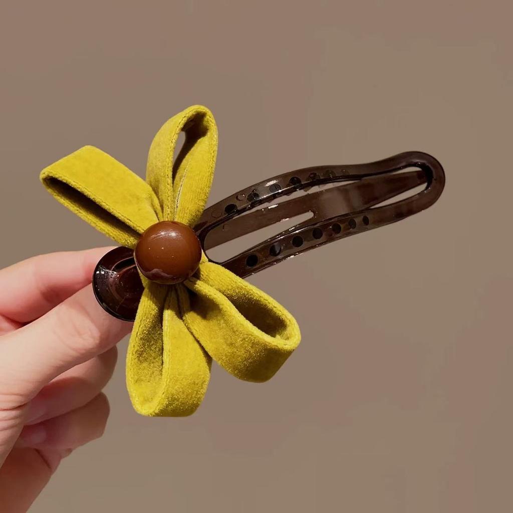 Sweet velvet bow duckbill clip hair clip women's back of the head plate hair clip headpiece 2025 new hair clip!
