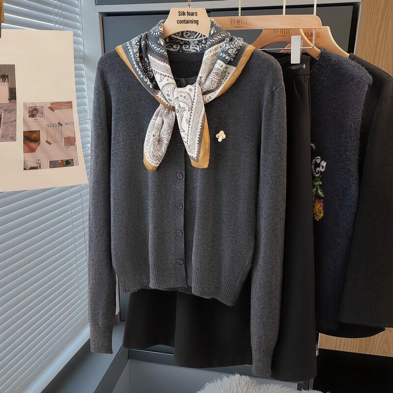 

Si Baishe Women s Round Neck Long Sleeve Knit Top One Size