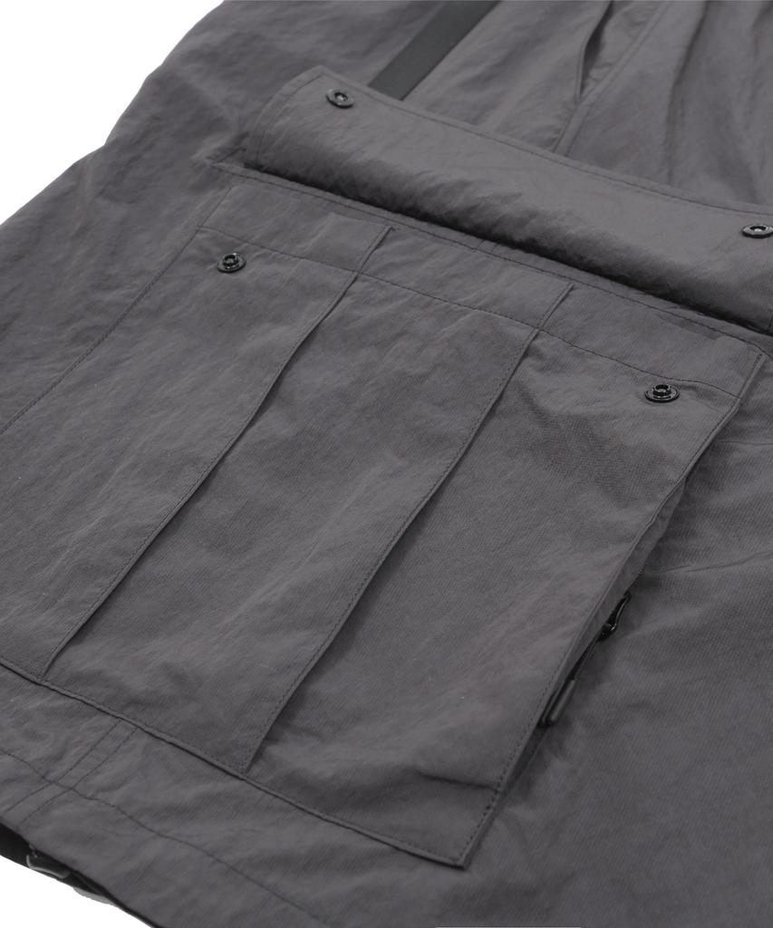 Haebeuopeudyuti N/P Mill Cargo Shorts (Dark Grey)
